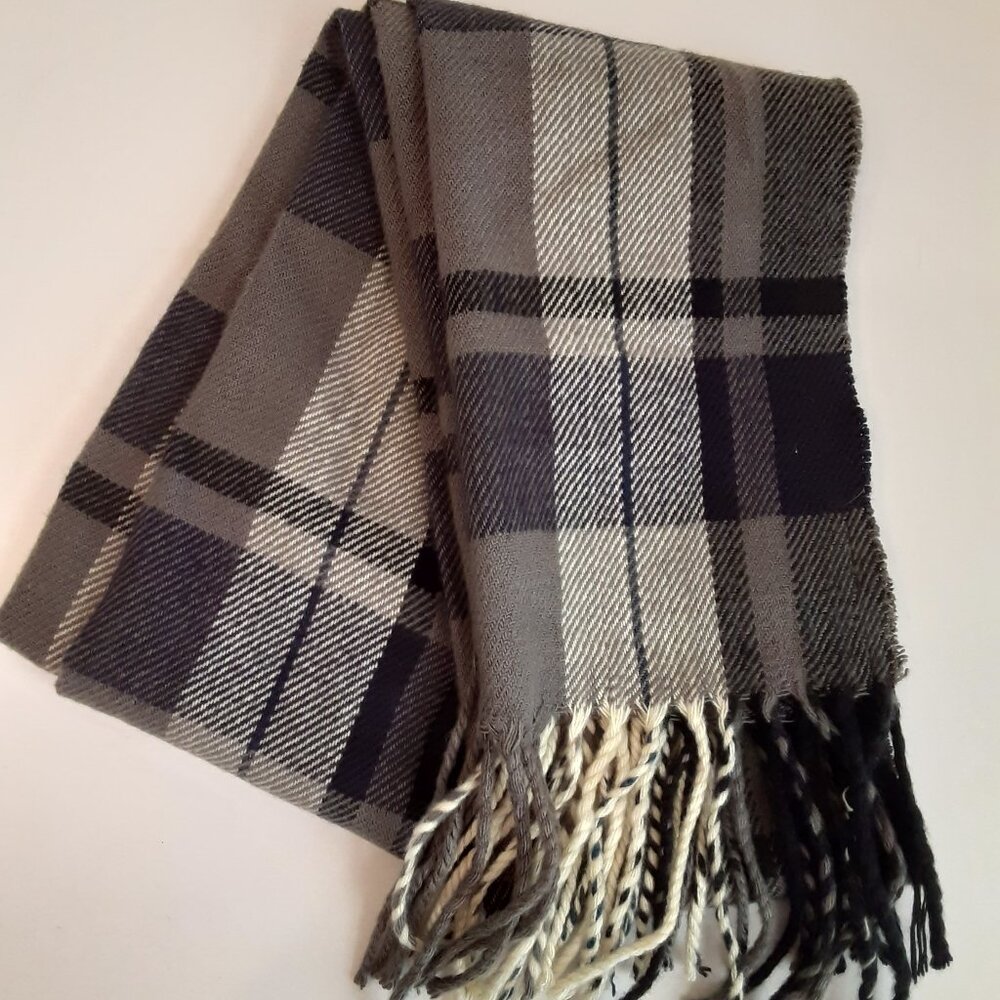Generic men's scarf